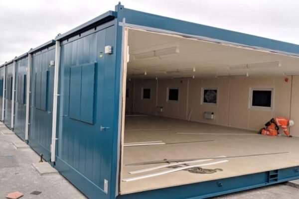 1021-Seventh-Unit-In-Position-960x640-1-800x533-1.jpg (3 Bay) Anti-Vandal Modular Building
