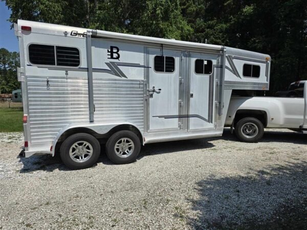 2000 C&C 2 horse Gooseneck